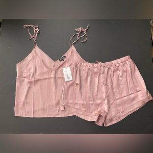 Loungeable Pajama set Shorts and tank